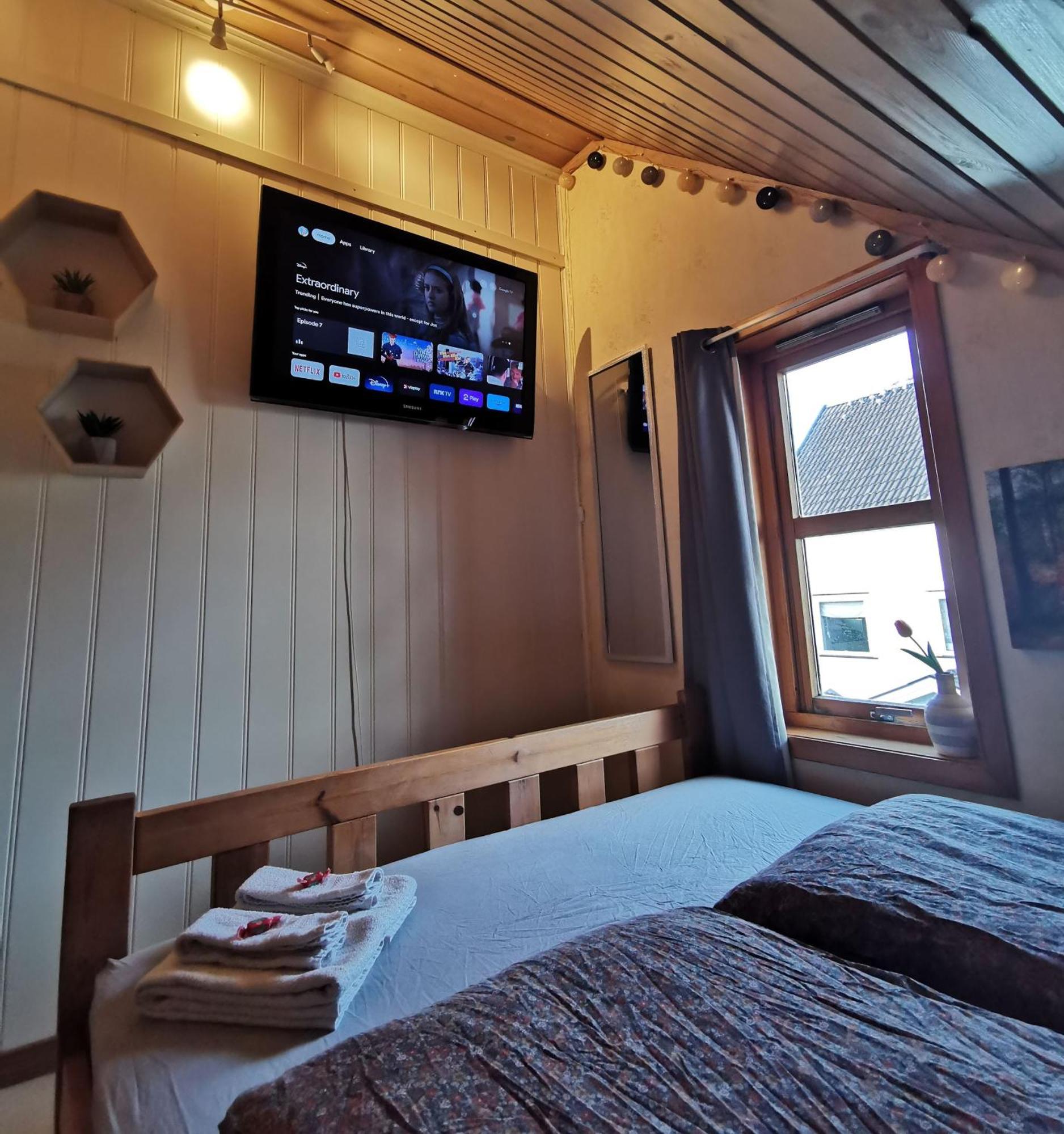Mikael'S Bed & Spa Apartment Санефьор Екстериор снимка